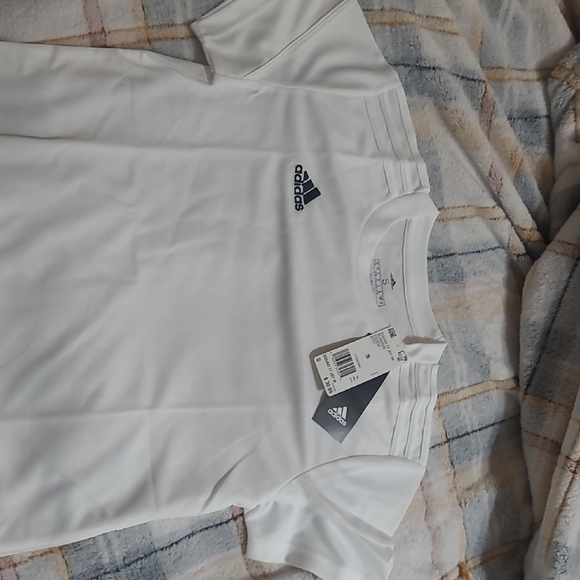 Adidas Small White Jersey Crisp Clean Design NWT - Picture 3 of 4